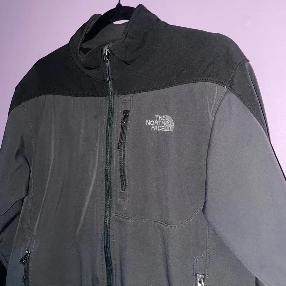 The North Face Size M Apex Soft Shell Jacket Gray